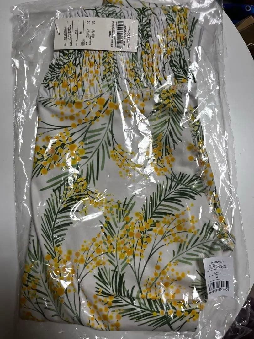 新品未開封【SUKALA】スプリングフラワーシャーリングレギンス