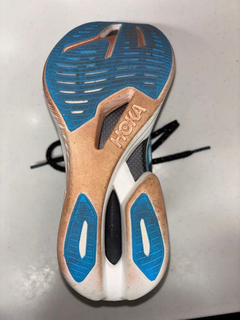 HOKA ランニングシューズ CIELO X1 2.0