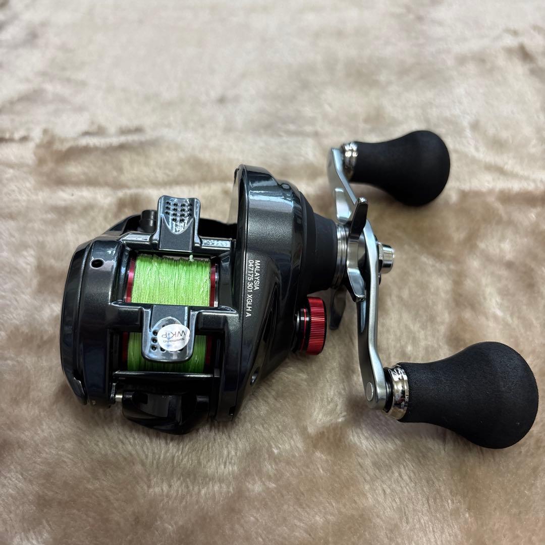 【極美品】シマノ 24スコーピオンMD301XGLHロングハンドルモデル