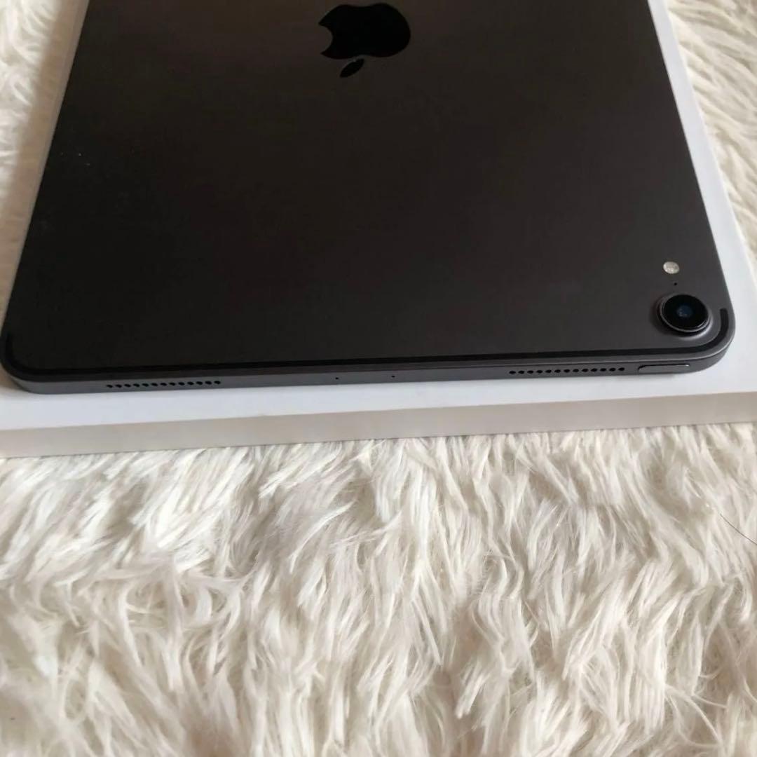 【完動品】iPad Pro 11インチ 256GB 【すぐ発送】