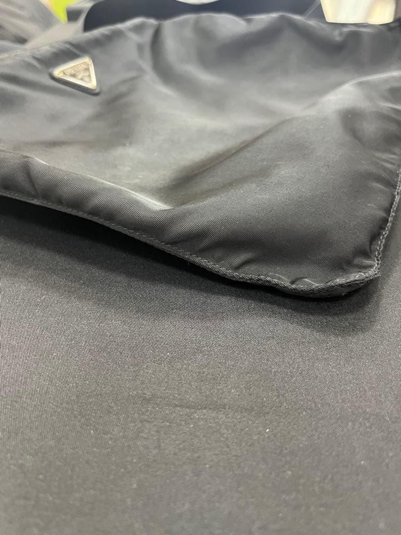PRADA ブラックナイロンショルダーバッグ