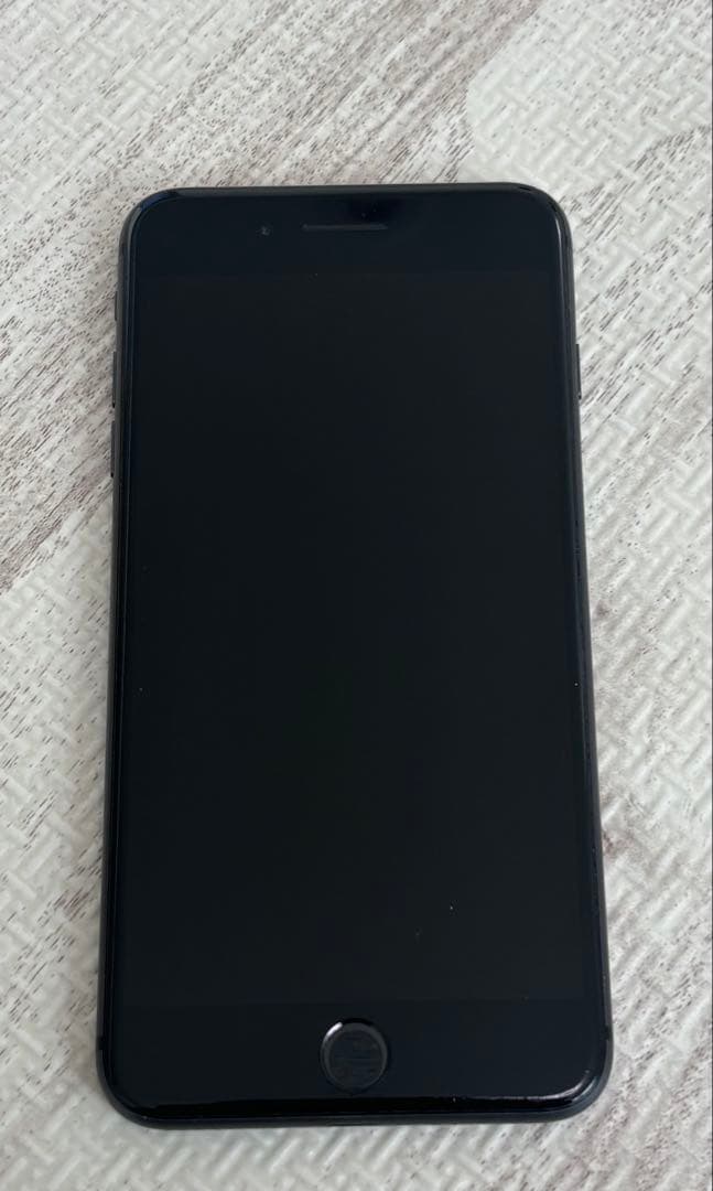 iPhone 8プラス　　　　　　　　　Apple iPhone8Plus 本体