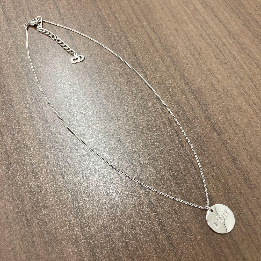 クリスチャンディオール ロゴ ラウンドプレート ネックレス 箱付