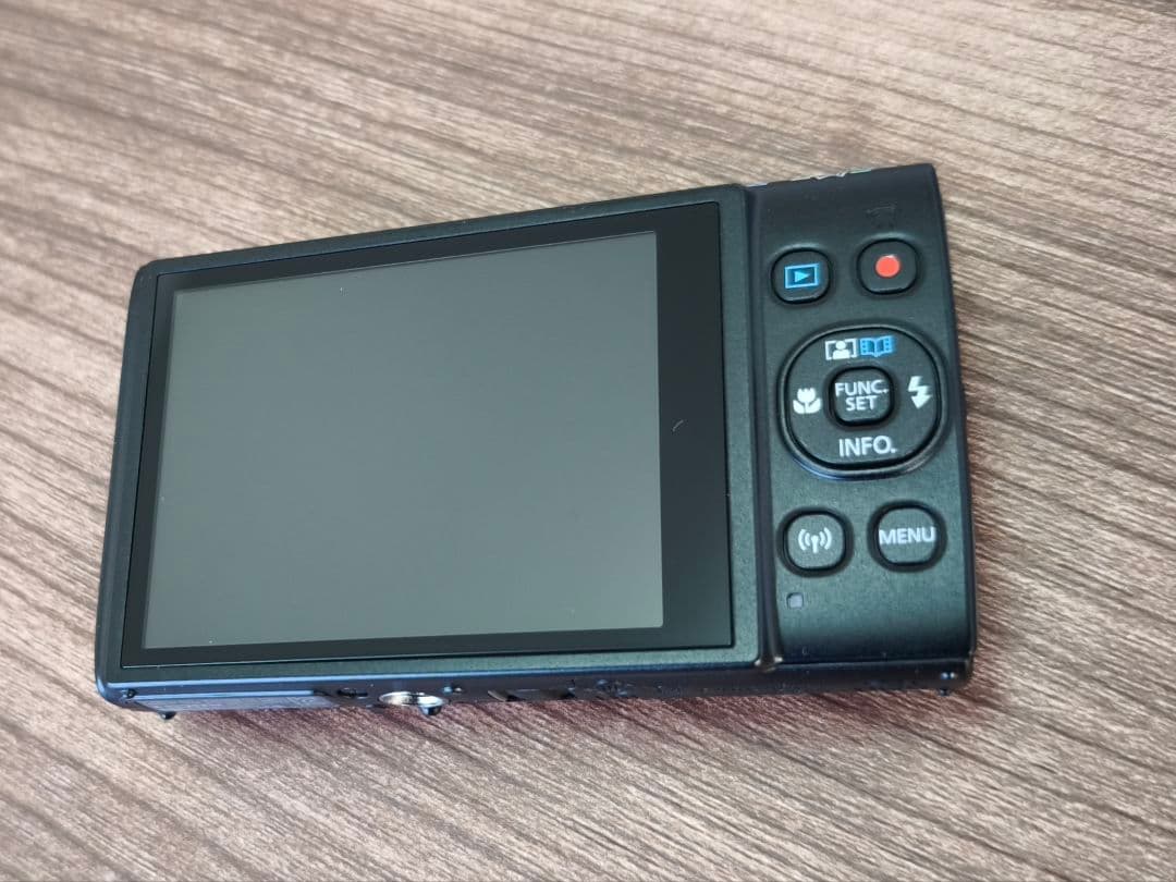 Canon IXY 650m ブラック　開封のみ未使用