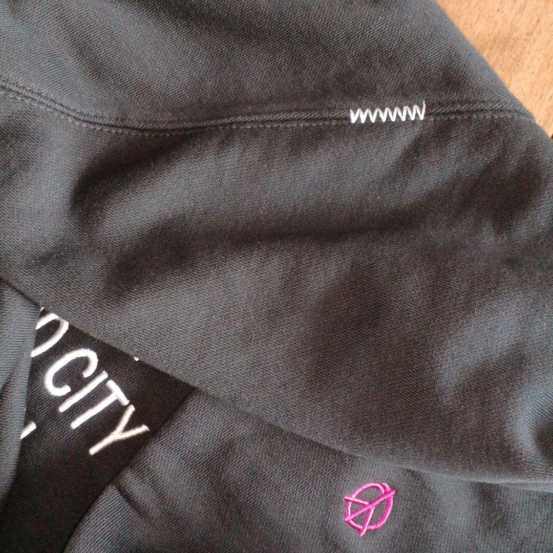 NIKE ワールドツアー スウェットセットアップ 黒　刺繍ロゴ