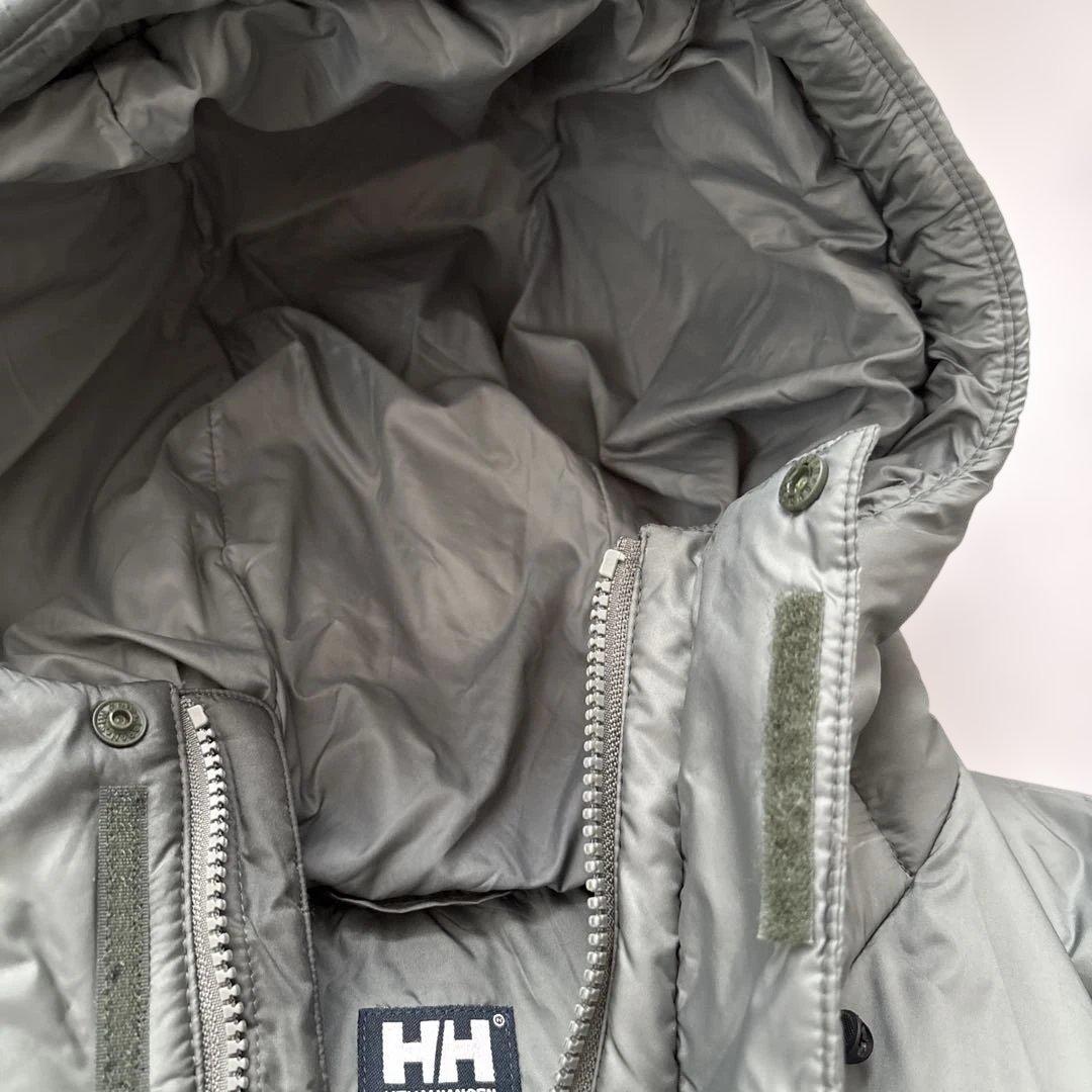 HELLY HANSEN アウター　ダウン　Mサイズ