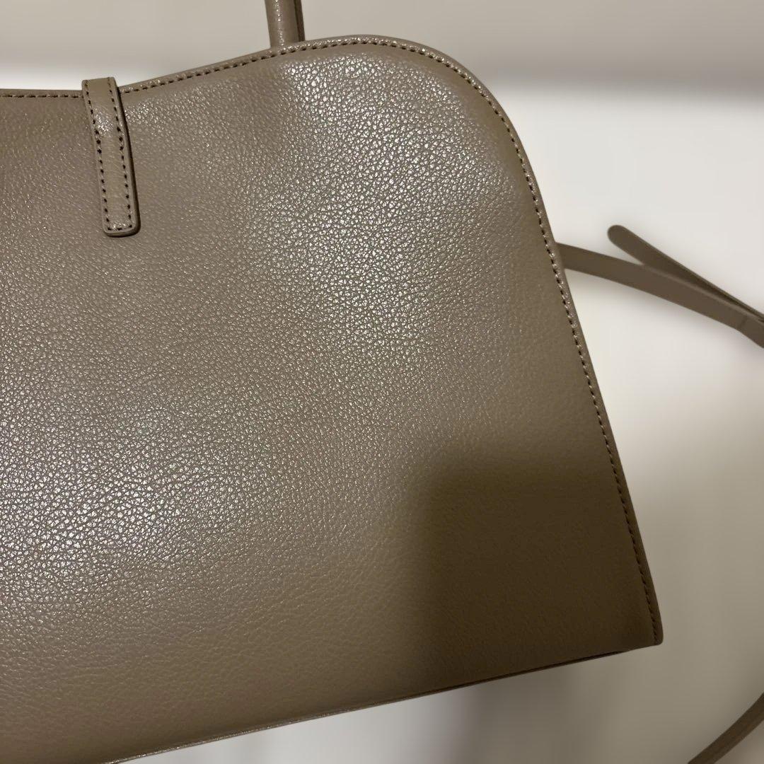 モノロウBLANC MEDIUM BAG ETOUPE 肩掛け 韓国