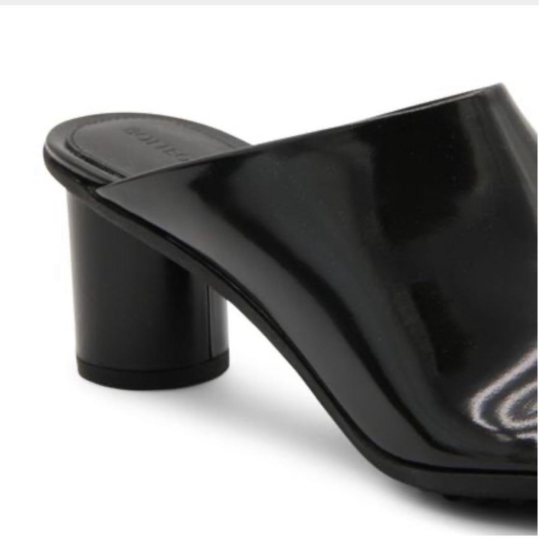 【極美品】Bottega Veneta アトミックミュール 37