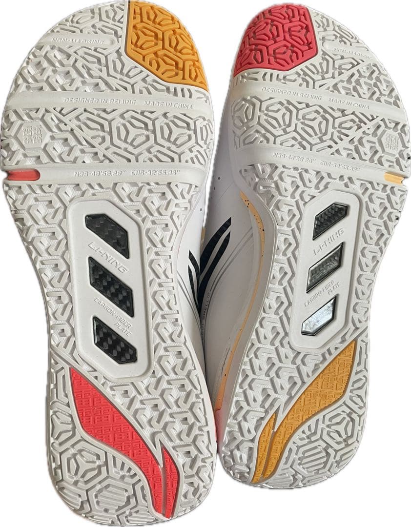 リーニン　バドミントンシューズ