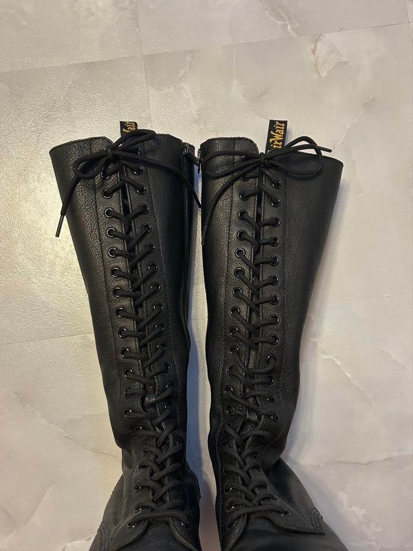 ドクターマーチン 1B60 20ホール UK6