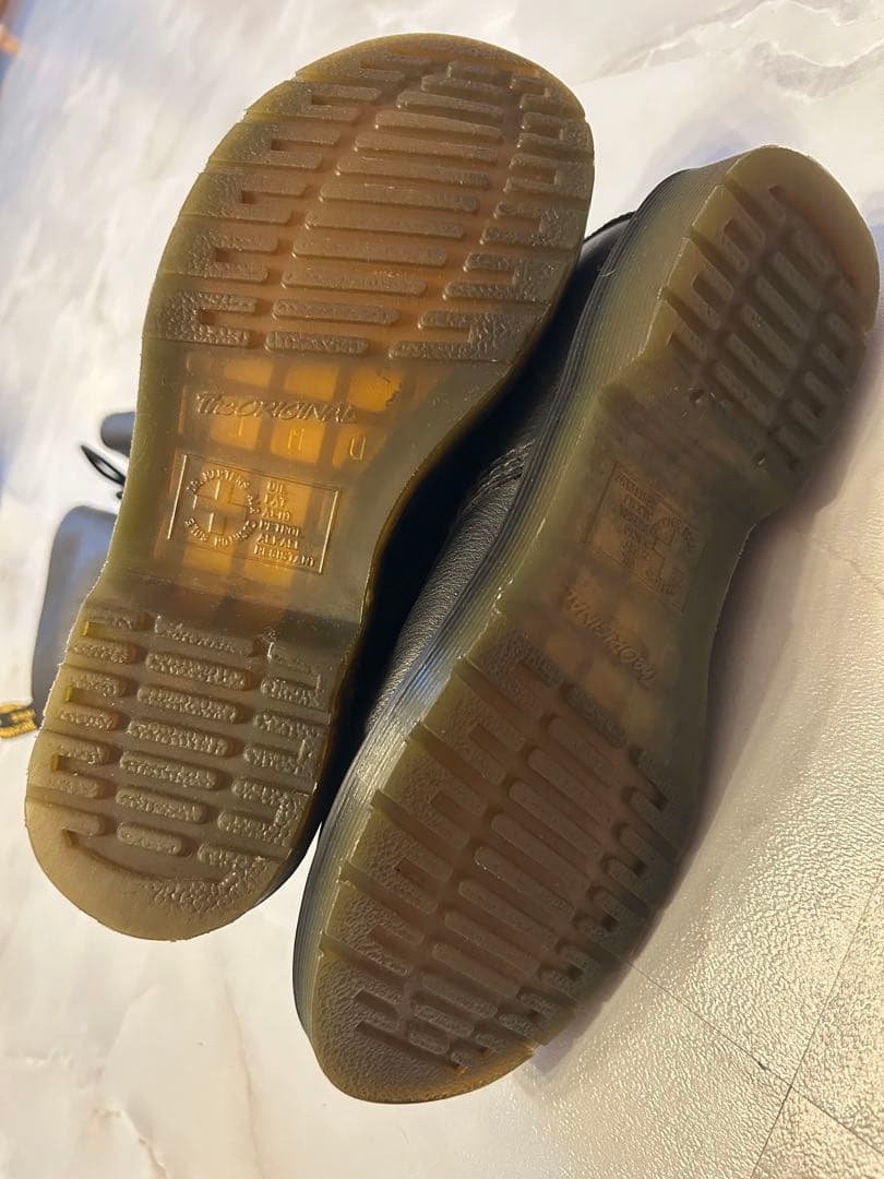 ドクターマーチン 1B60 20ホール UK6