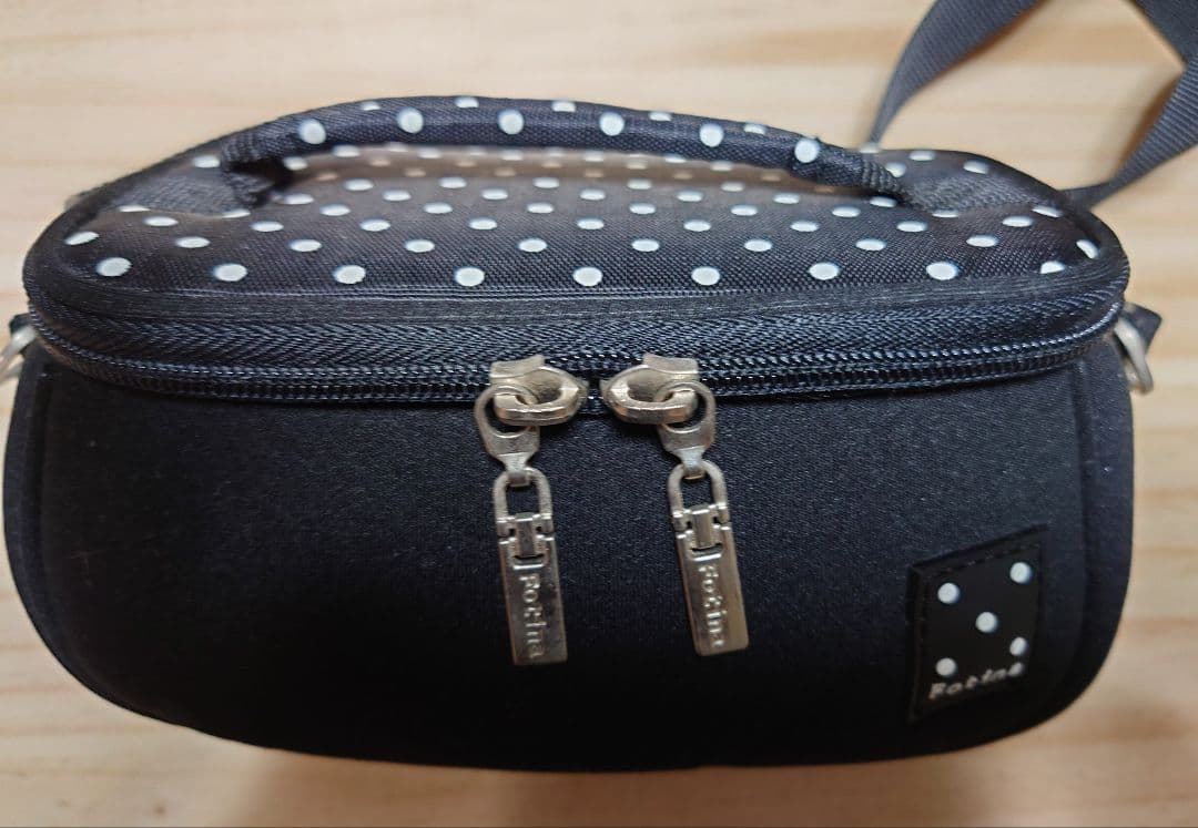 チ*プ様 【訳あり】SONYハンディカム HDR-CX670 ホワイト おまけ付