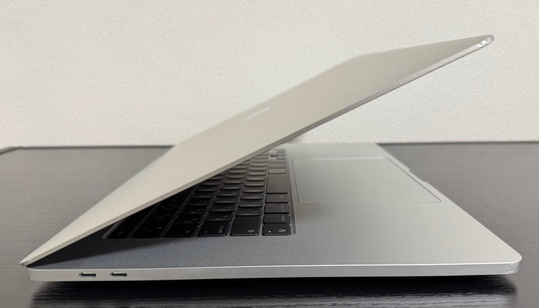 MacBookPro i7 16GB 512GB 充放電31回 バッテリー94%