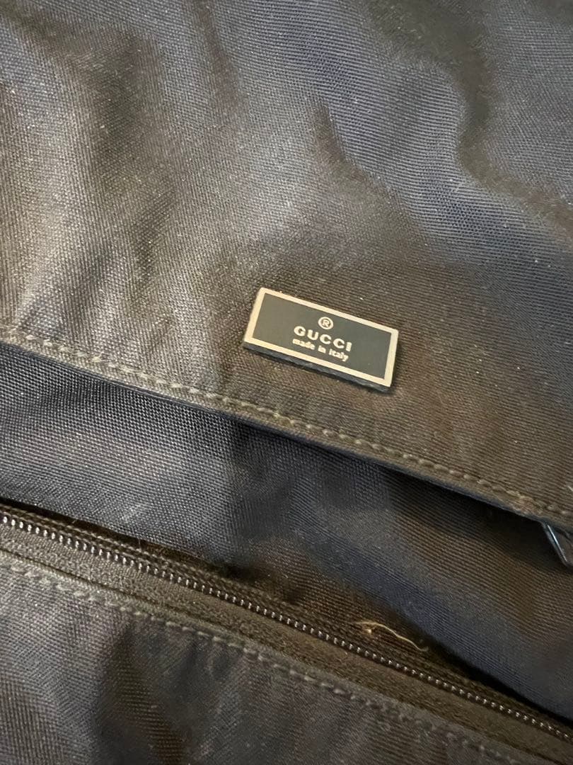 お*り様 GUCCI グッチ ワンショルダーリュック ブラック