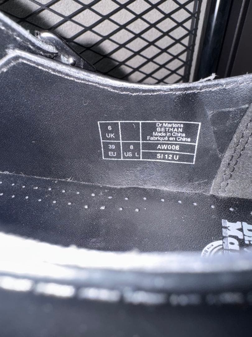 【大幅お値下げ中】ドクターマーチン BETHAN UK6 美品 メリージェーン