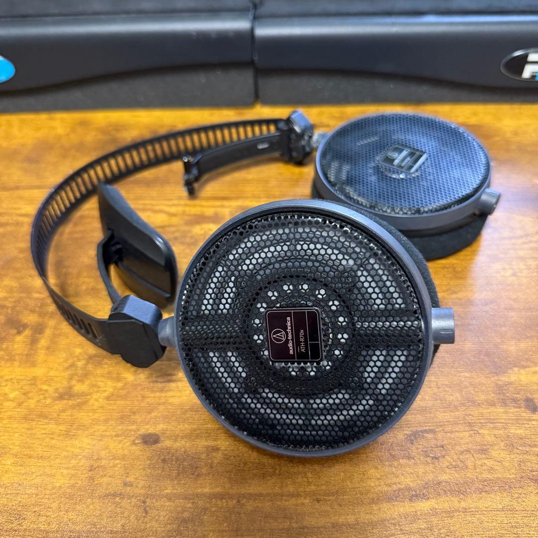 audio technica ATH-R70x 片耳割れ