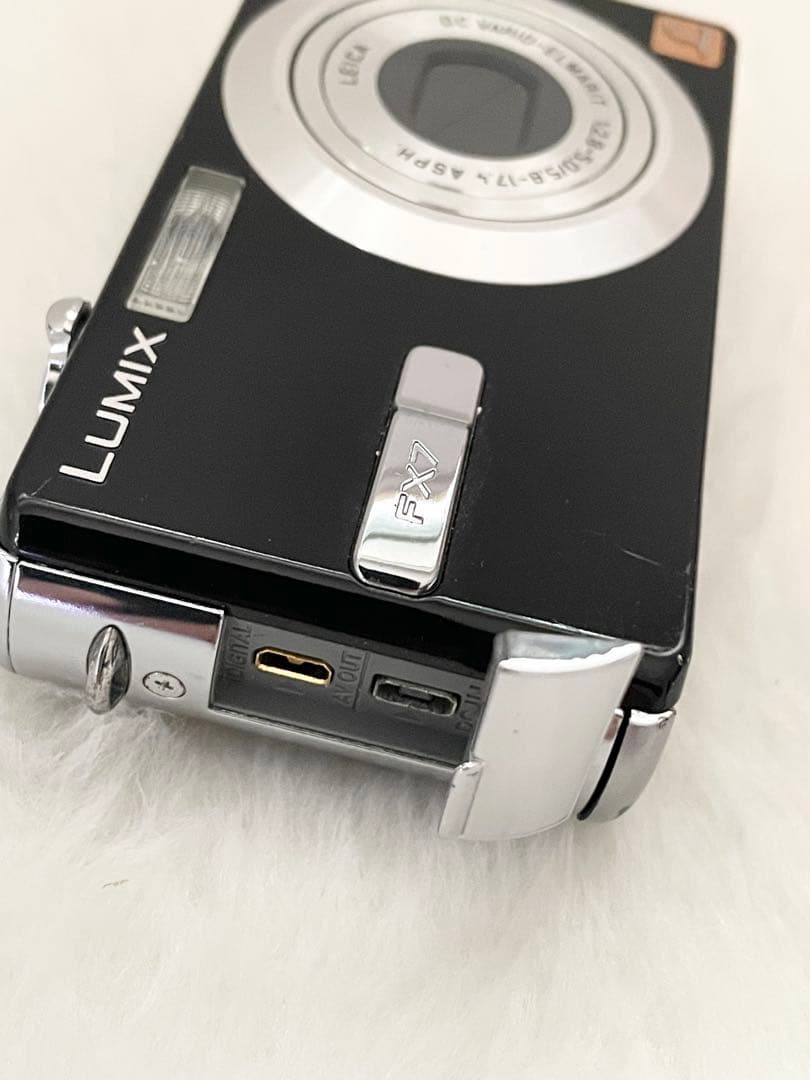 Panasonic LUMIX DMC-FX7 カメラ　デジカメ　コンデジ