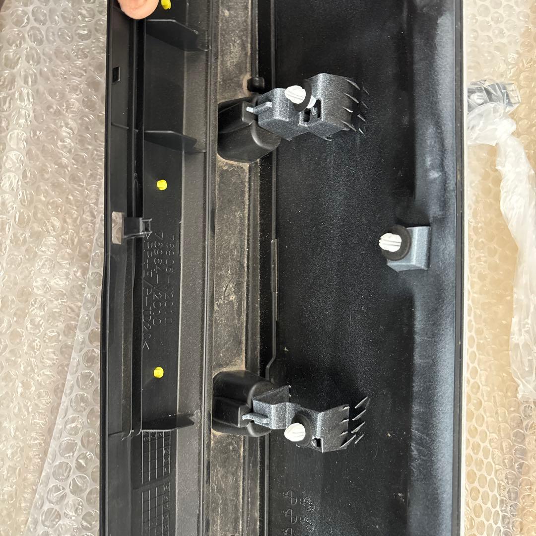 アルファード40 フロントマットガード左右 スライドマットガード左右(ジャンク)