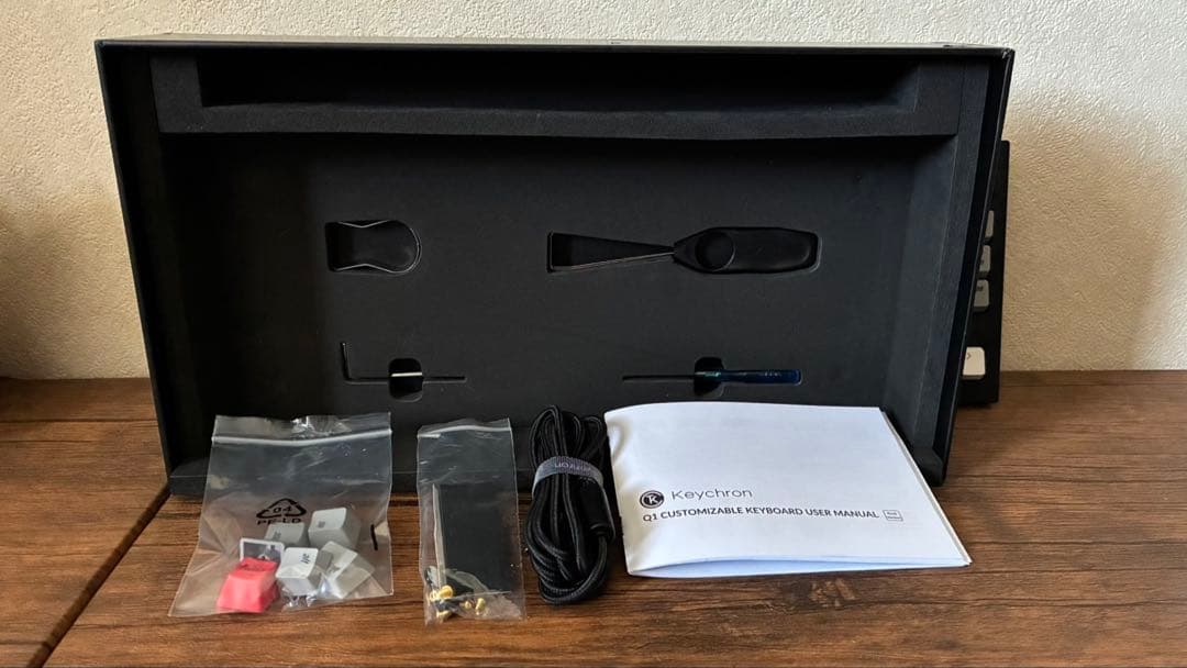 【美品】Keychron Q1 knob JIS配列 ブラック バナナ軸