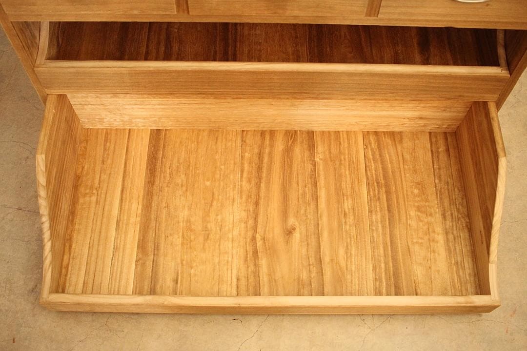 古い木製の引き出し5杯　チェスト　食器棚　古家具　古民家　時代家具