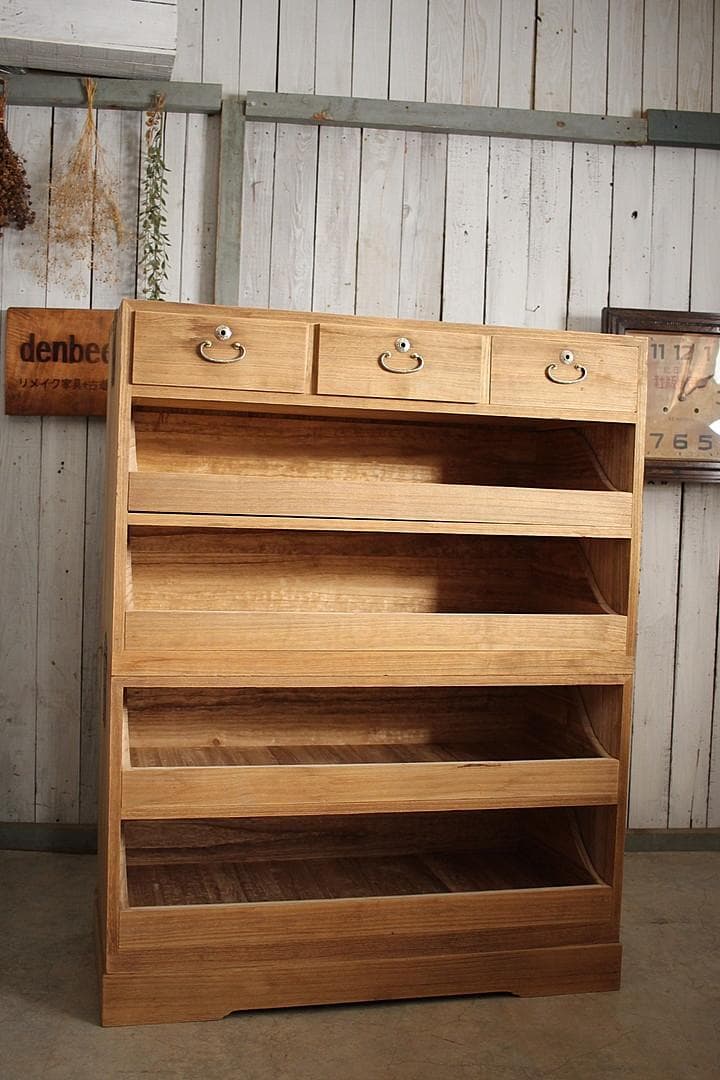 古い木製の引き出し5杯　チェスト　食器棚　古家具　古民家　時代家具