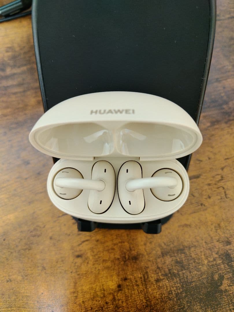 HUAWEI FreeBuds クリーム色 充電ケース付き