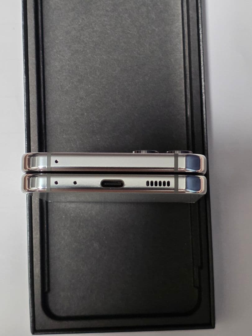 スマートフォン本体 Galaxy Z Flip5 Mint 256GB docomo