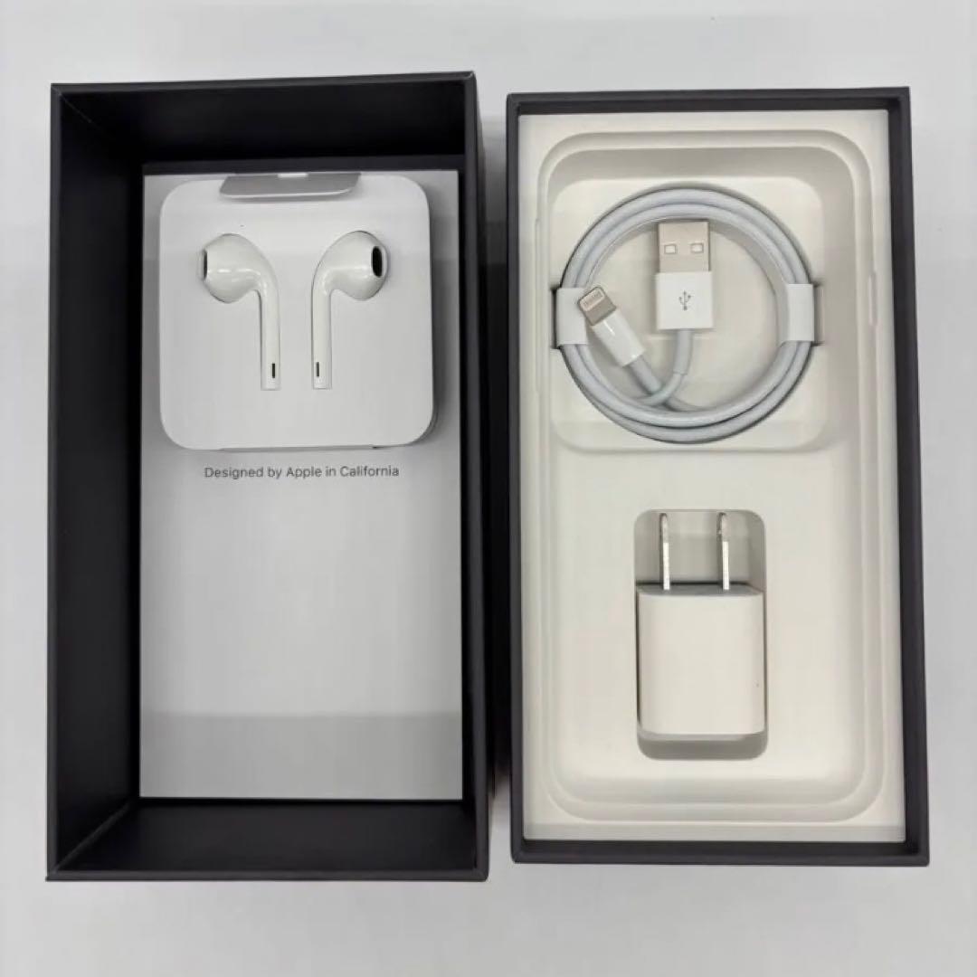 【ほぼ新品・未使用品】Apple iPhone 8 64GB SpaceGray