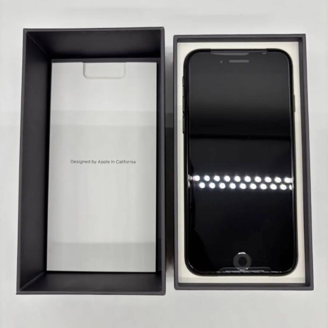 【ほぼ新品・未使用品】Apple iPhone 8 64GB SpaceGray