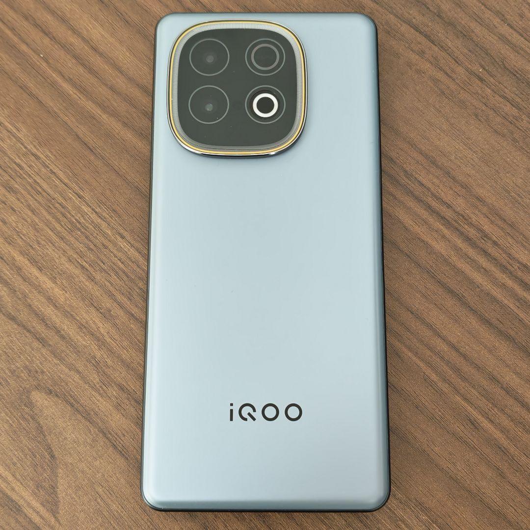 中古品 iQOO Z10 Turbo+ グレー 12GB 256GB