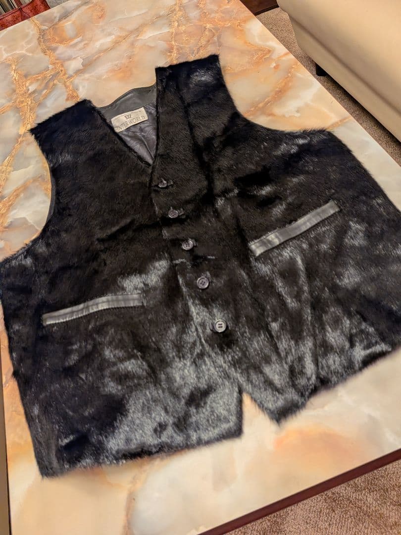 伊達の極み 極上シールスキン毛皮ベスト　ゴマフアザラシ　艶ブラック