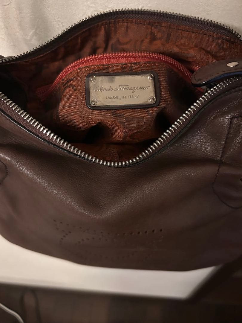 Salvatore Ferragamo ブラウンハンドバッグ