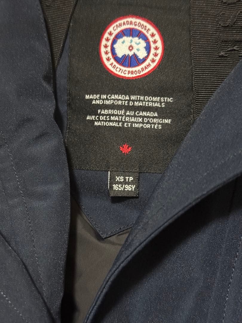 限*送様 【希少カラーネイビー】 カナダグースダウンジャケット XS