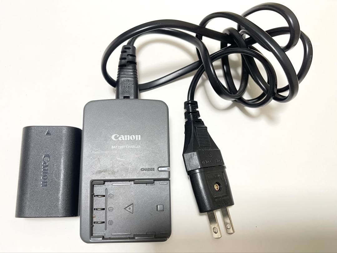 Canon EOS 400D デジタル一眼レフカメラ ※ボディーのみ