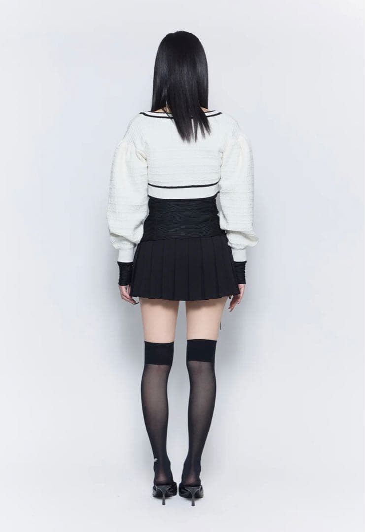 スカート THEREDTHREAD back pleats skirt