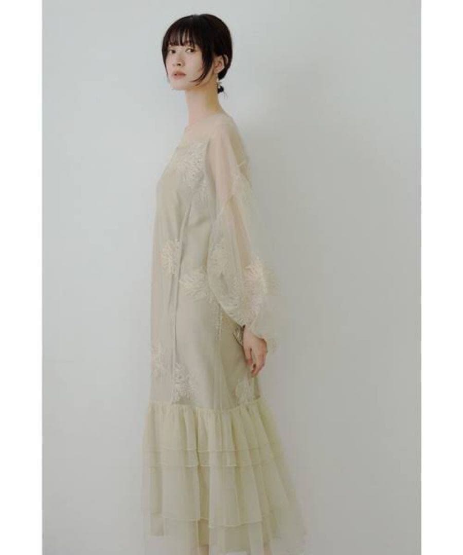 新品niana フラワー 刺繍ティアードフリルドレス Aライン パーティードレス