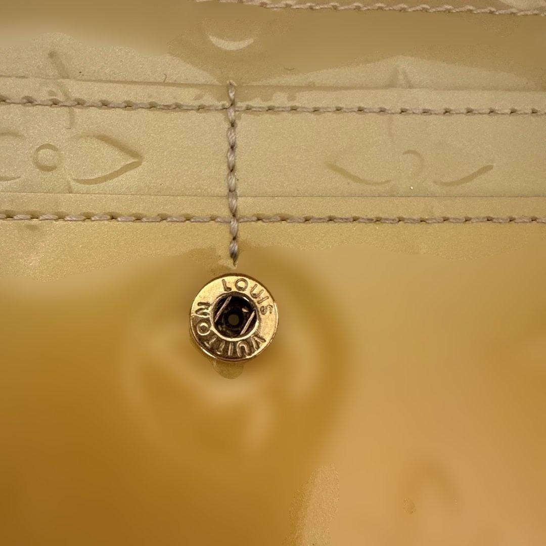 ルイヴィトン☆ヴェルニ☆長財布　ホワイト　☆フランス製☆正規品