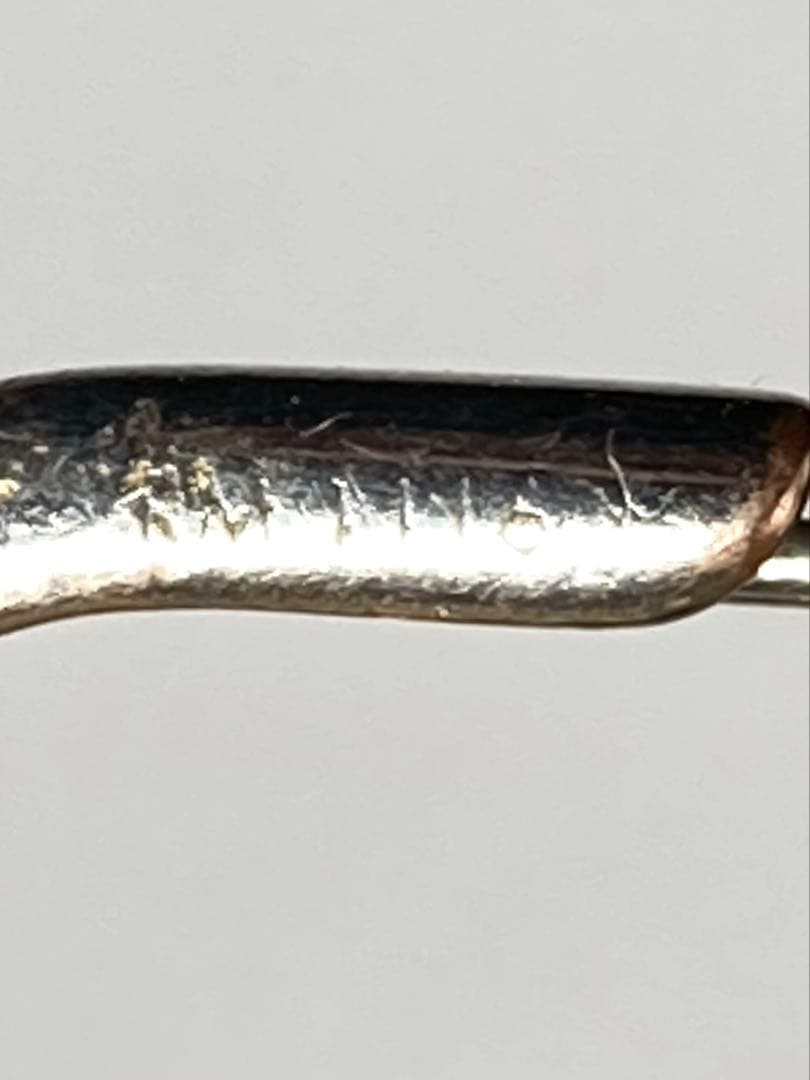 ルイヴィトン　ピンブローチ　ピンバッチ　安全ピン　シルバー系