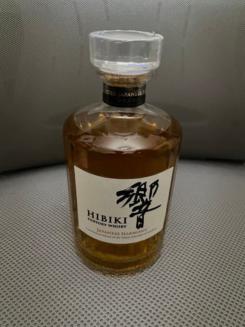 響 Hibiki Japanese Harmony ウイスキー