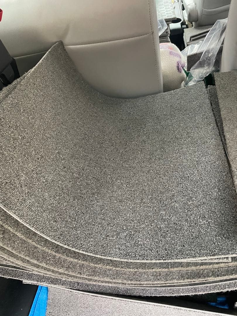 大量タイルカーペット グレー　宮城　150枚