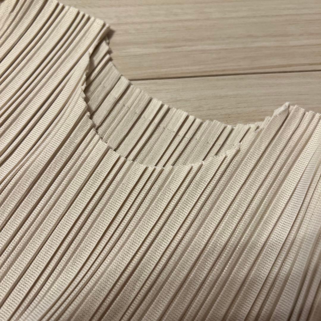 プリーツプリーズ　Apocソフトプリーズ　ホワイト　2025年10月