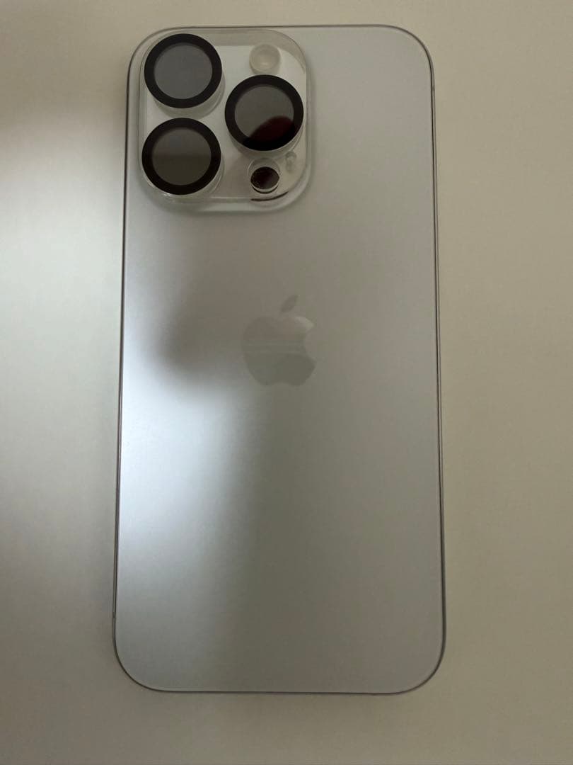 値下!!⭐️iPhone15proケース、カバー、レンズカバー、ネックストラップ付