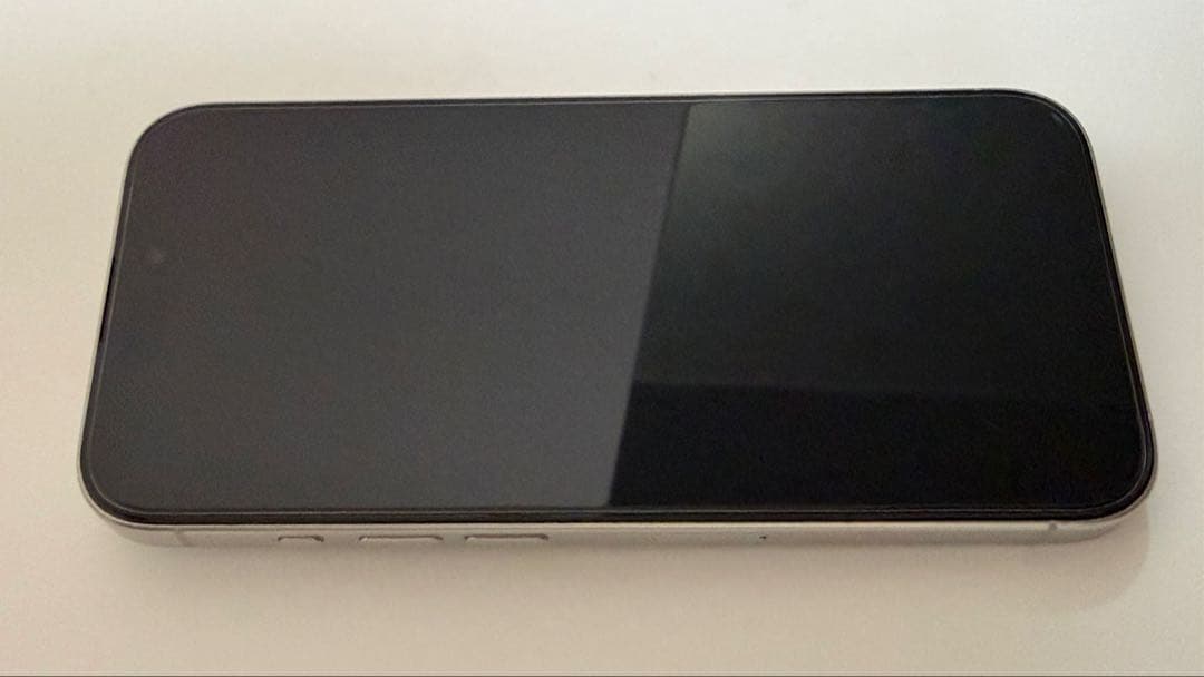 値下!!⭐️iPhone15proケース、カバー、レンズカバー、ネックストラップ付