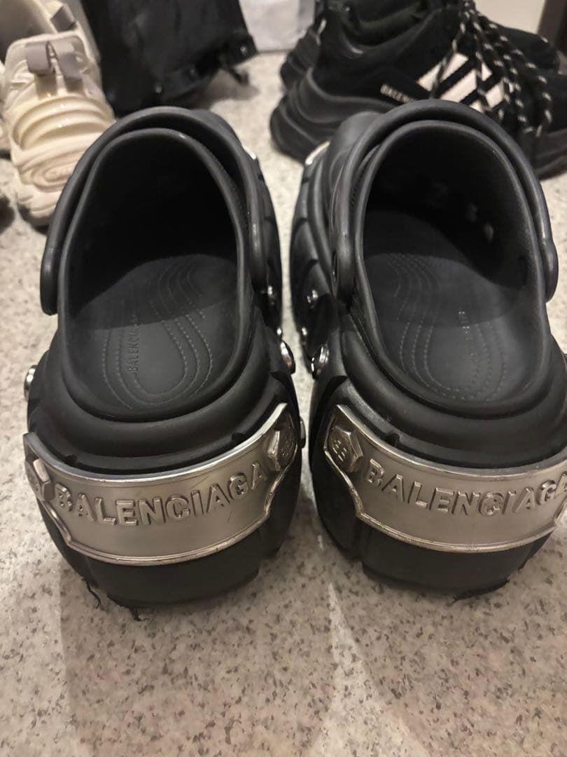 え*す様 バレンシアガ×クロックス