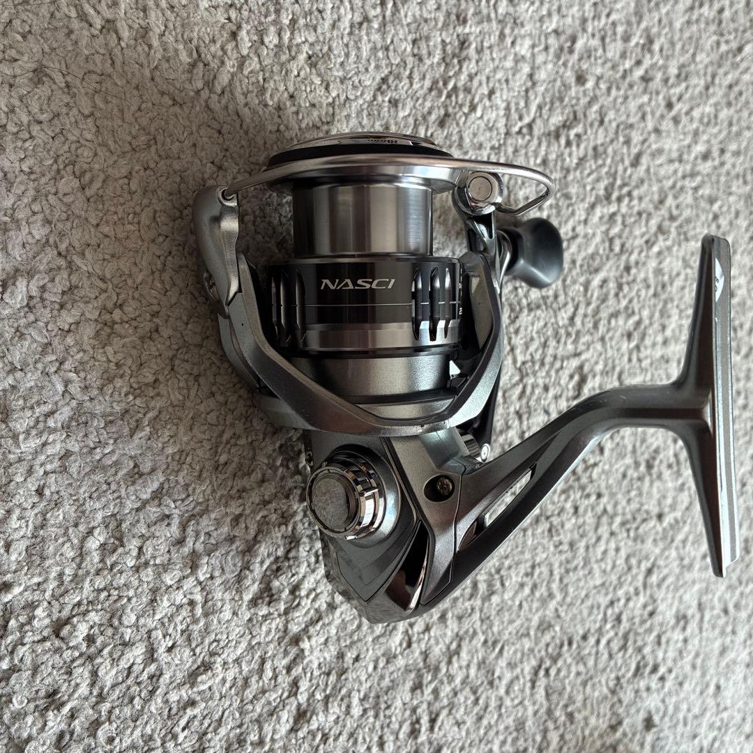 ひ*ろ様 シマノ　スピニングリール　21ナスキー2500HG ※2500SHG替