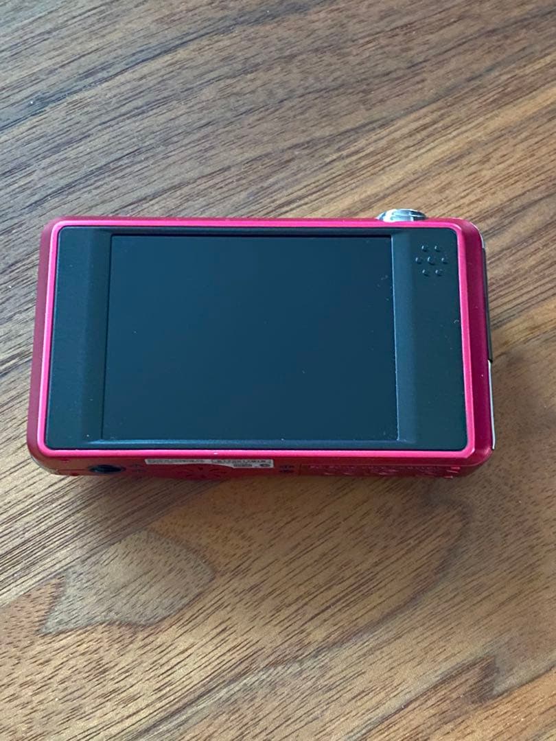 ほぼ新品！デジカメ　GE E1486TW RED