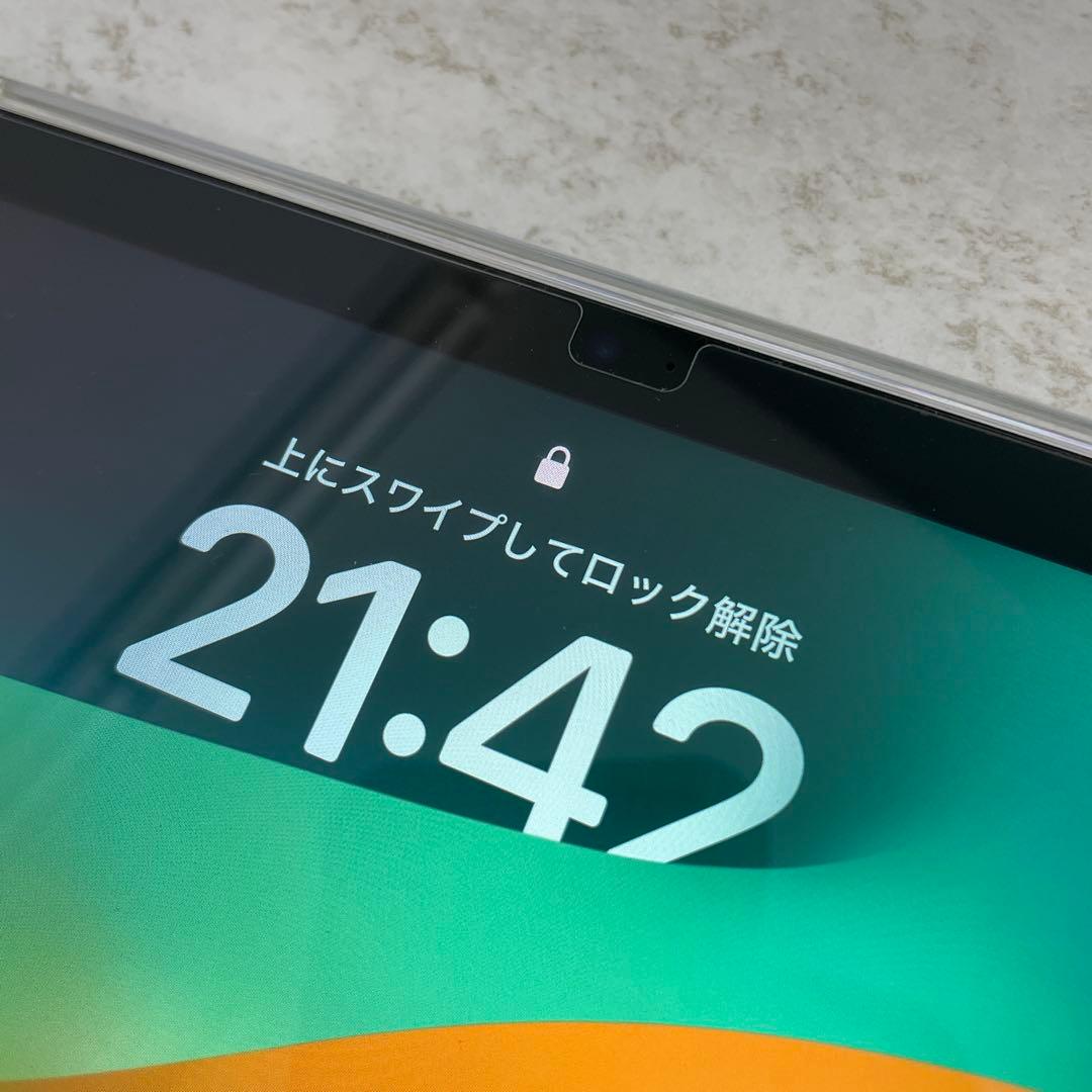 極美品 iPad 第10世代 64GB シルバー