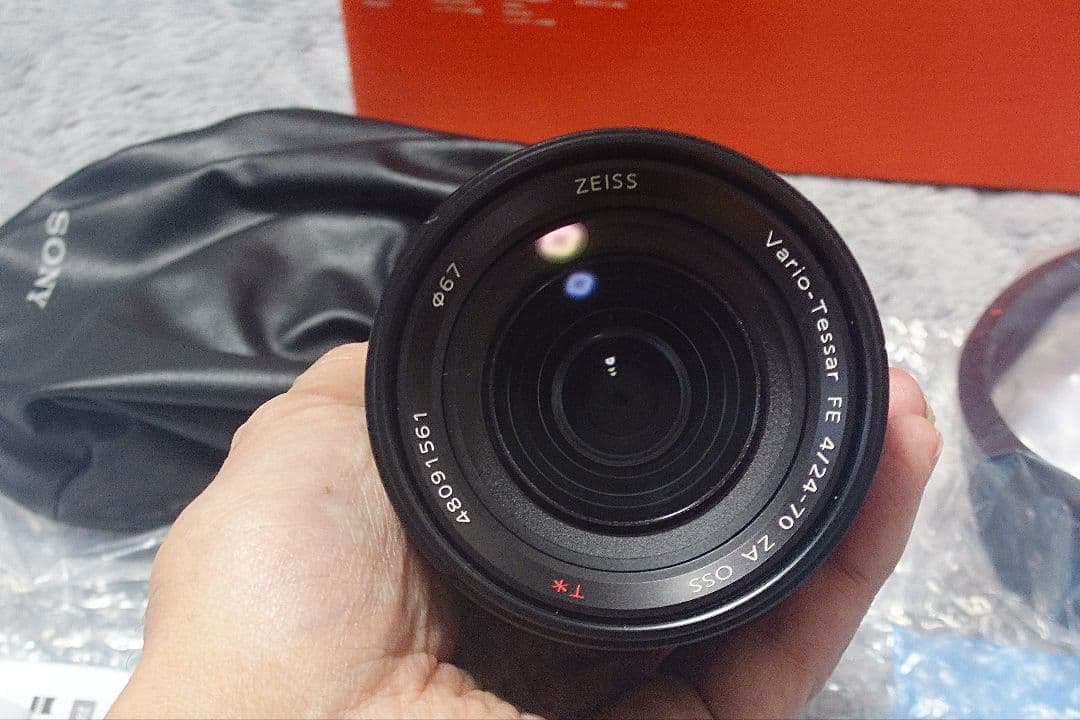 SONY FE 24-70mm F4 ZA OSS ズームレンズ