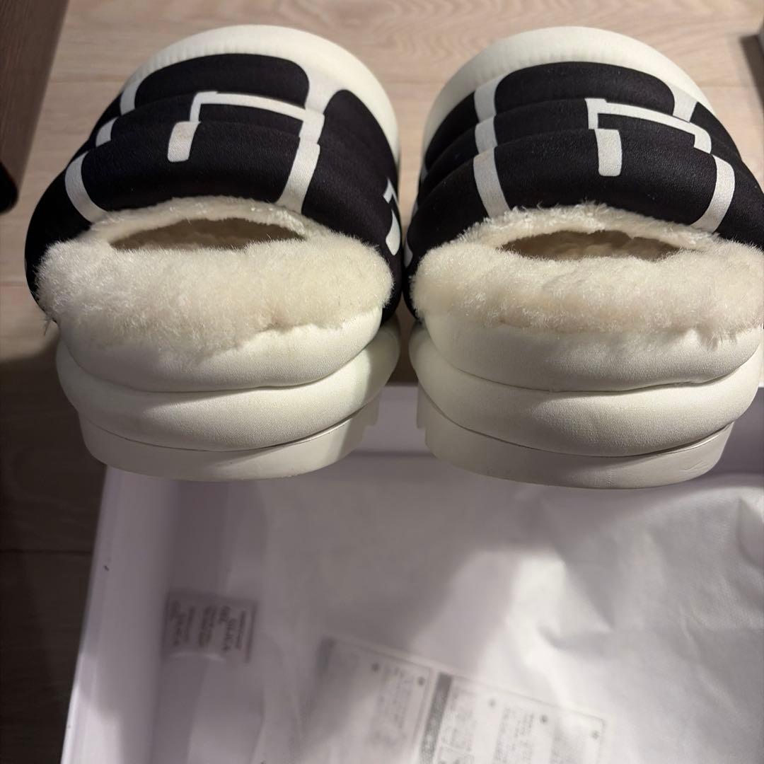 UGG アグ 厚底サンダル ムートンスリッパ