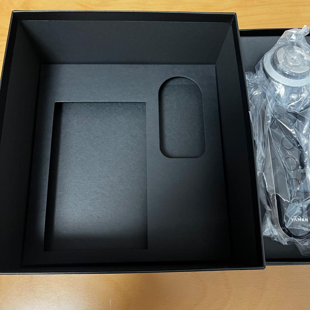 【新品未使用】ヤーマンM30 RF美顔器 フォトプラスプレステージ プロ